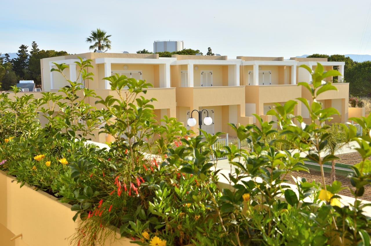 Residence Mar Mediterraneo Quartu Sant'Elena Bagian luar foto