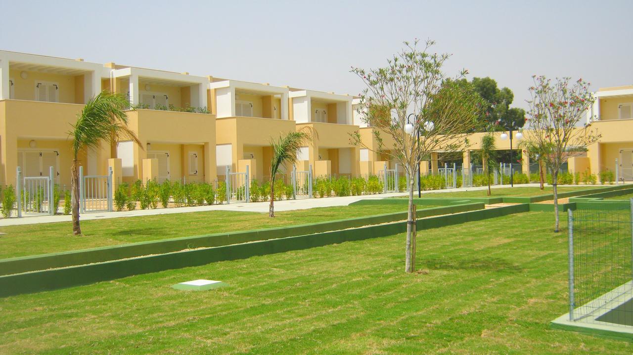 Residence Mar Mediterraneo Quartu Sant'Elena Bagian luar foto