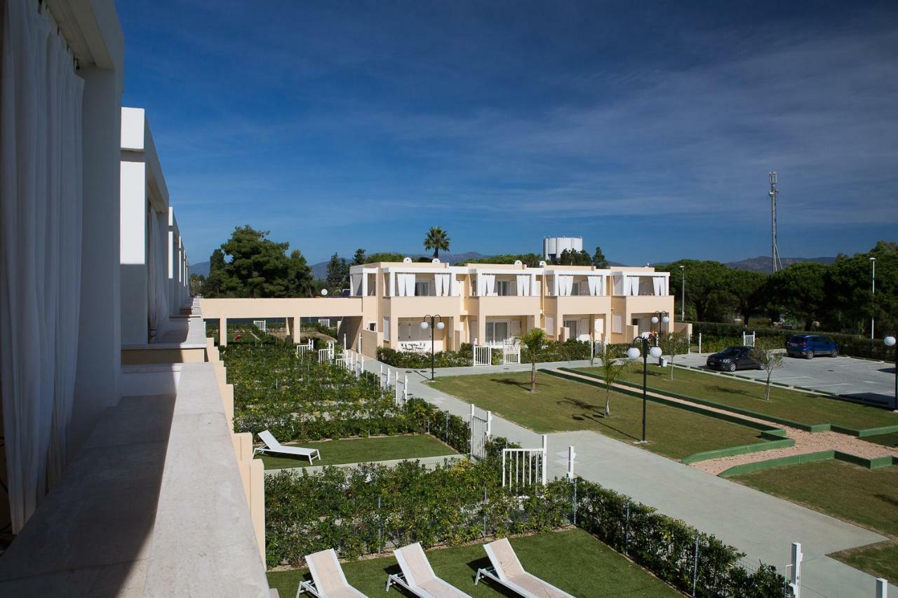 Residence Mar Mediterraneo Quartu Sant'Elena Bagian luar foto