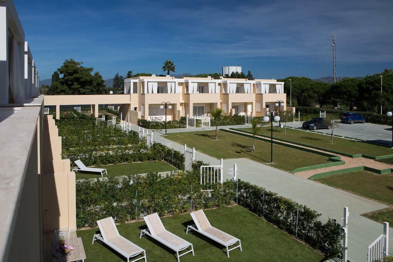 Residence Mar Mediterraneo Quartu Sant'Elena Bagian luar foto
